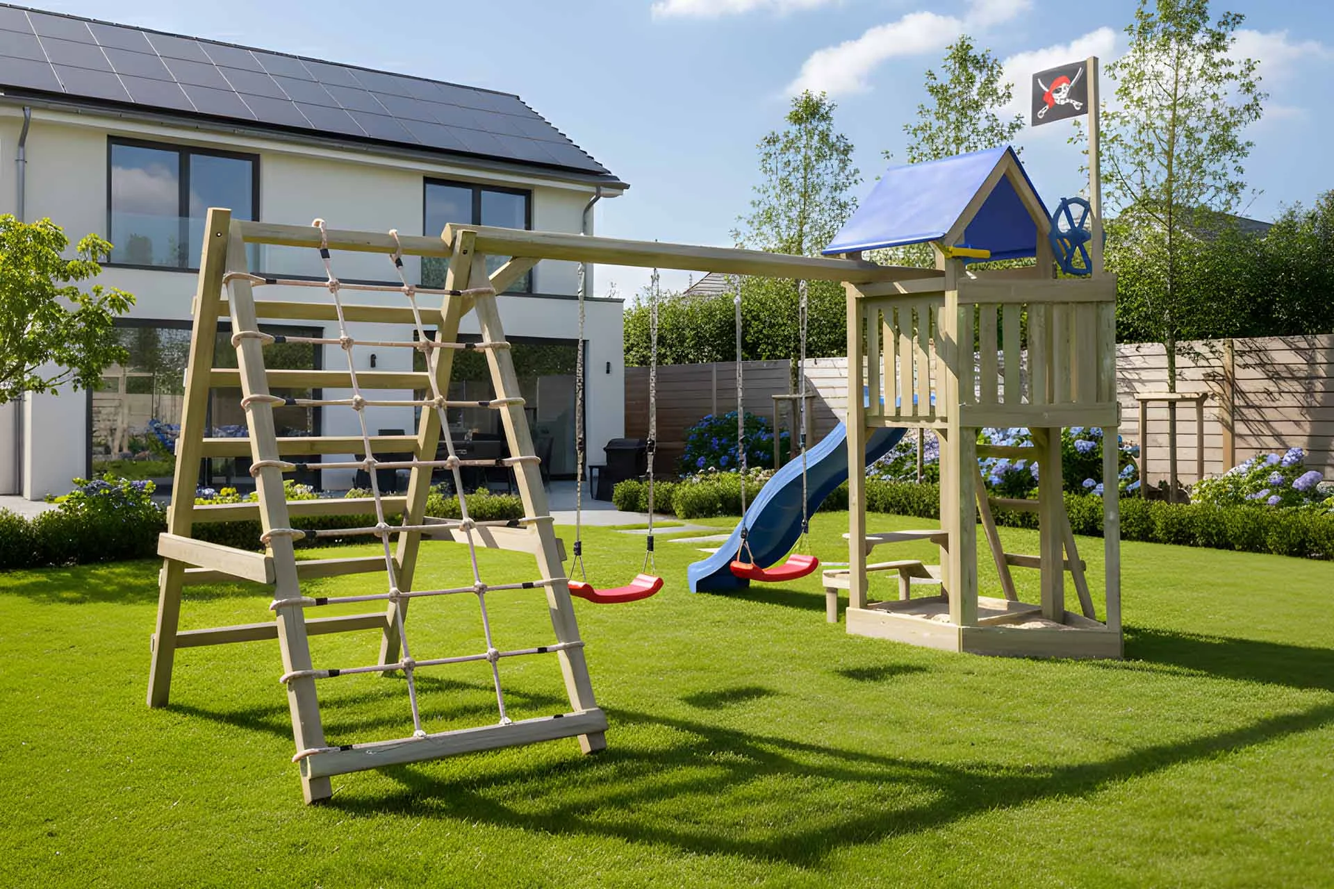 Kinderspielturm-Marinoo-Pro-wb-1