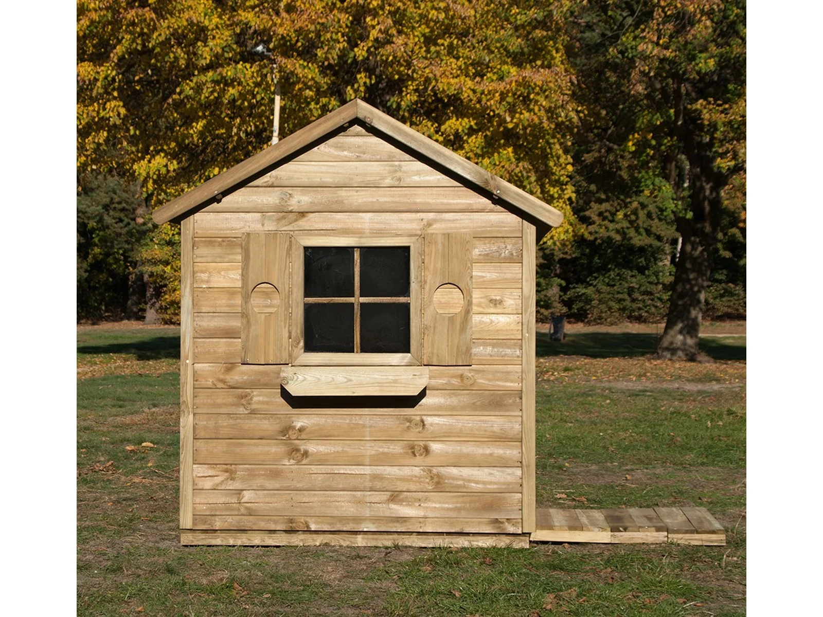 Kinderspielhaus-Witek-Kundenbild-Giebelseite