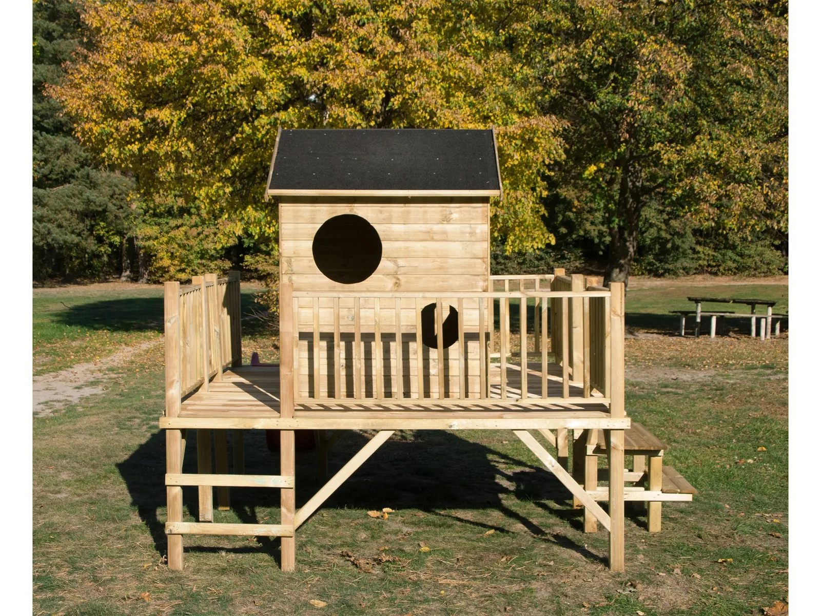 Kinderspielhaus-Maciej-Kundenbild-Rueckansicht